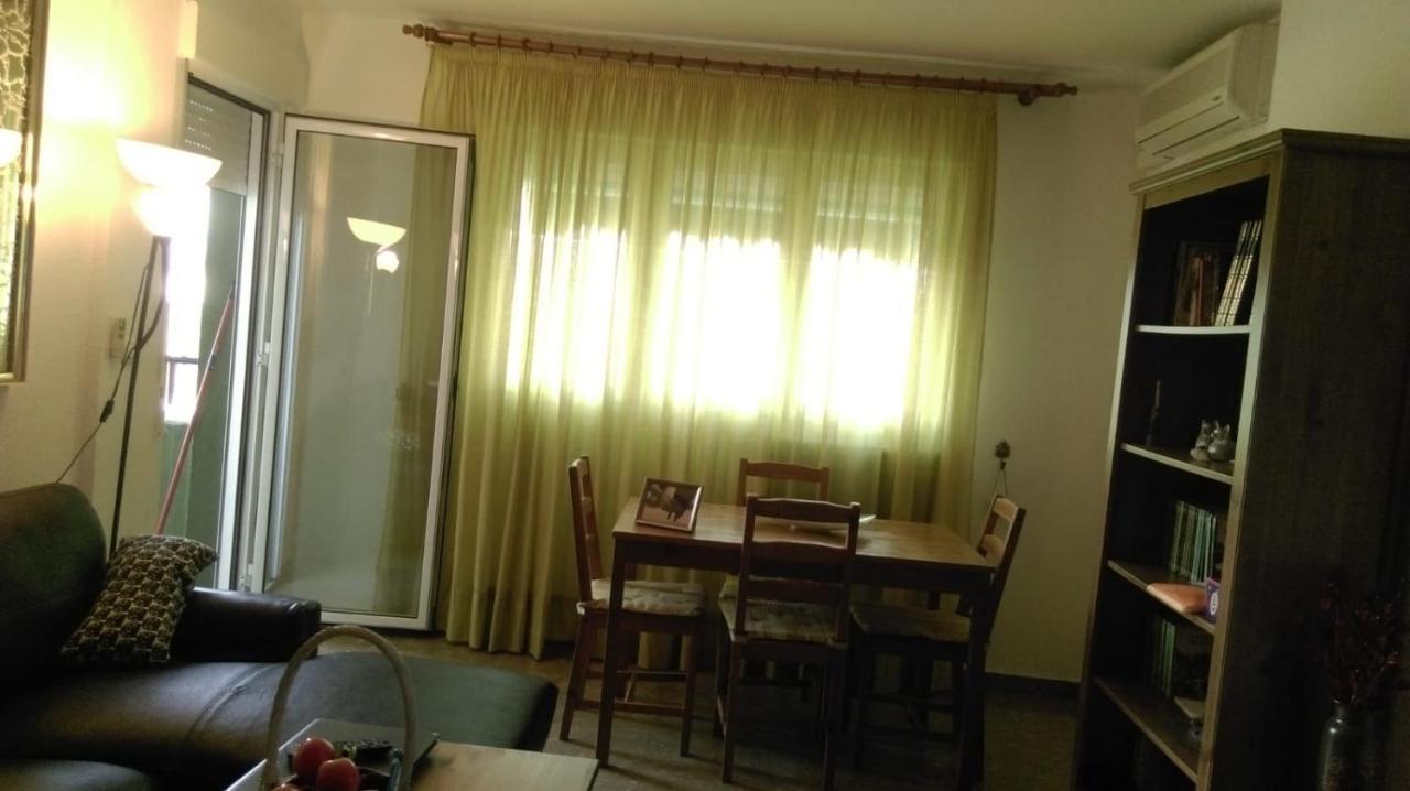 Piso Muy Amplio En Malaga . Apartment Bagian luar foto